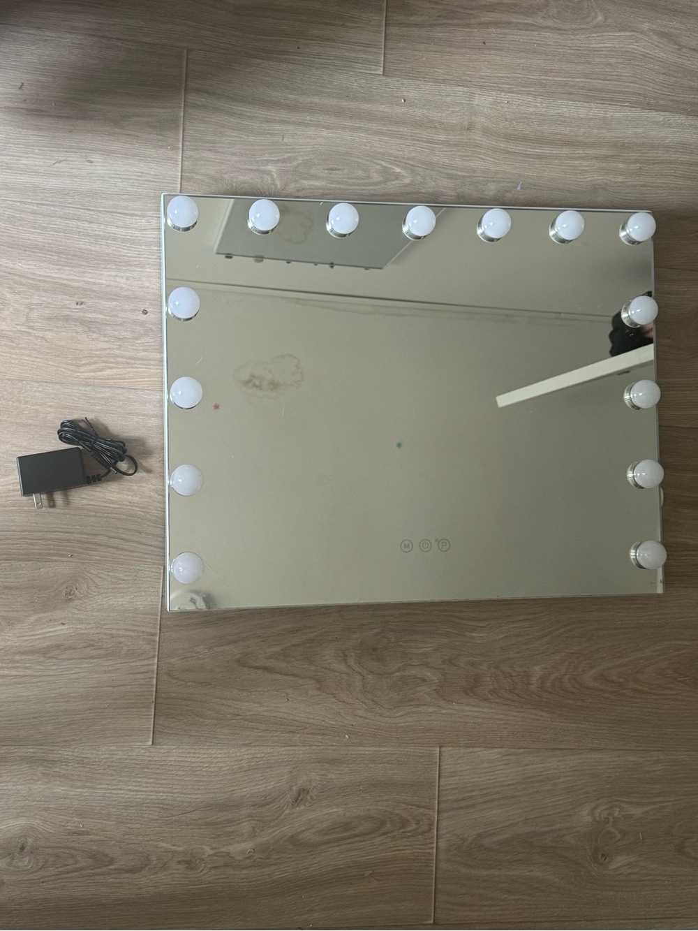 Amazon Silver LED Vanity Mirror with 12 White Bulbs